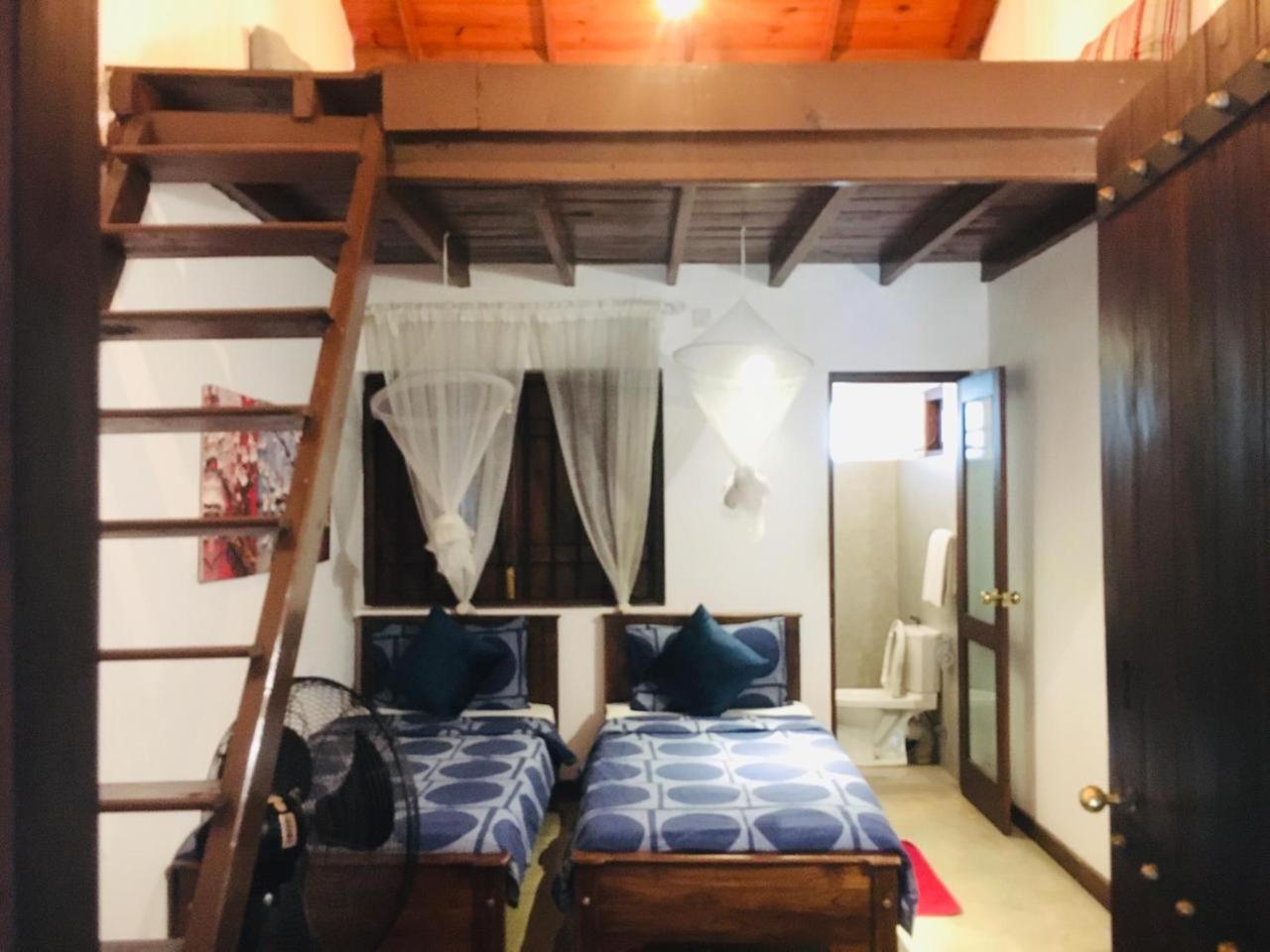 Colonial Residence Kandy Villa Luaran gambar